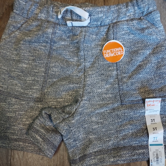 ☀️ 3/$20 NWT pants shorts and shirt 3T - Picture 2 of 4
